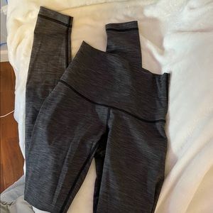 Lulu lemon heather grey leggings size 2/4